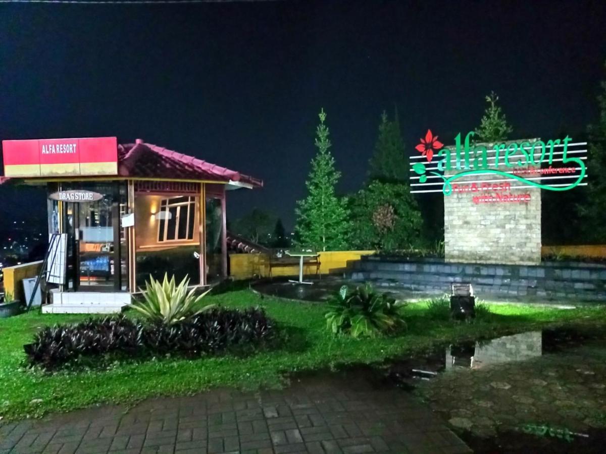 Alfa Resort Hotel And Conference Puncak Luaran gambar