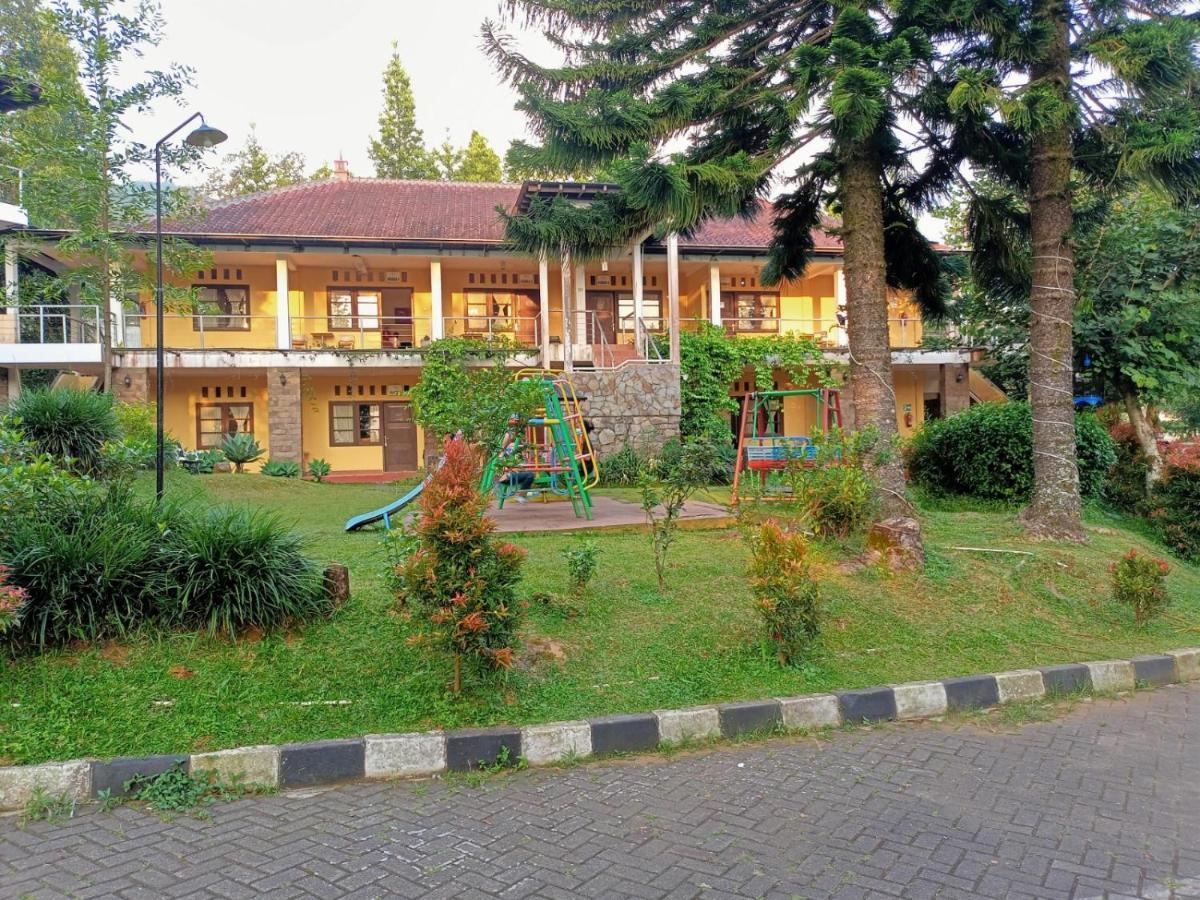 Alfa Resort Hotel And Conference Puncak Luaran gambar