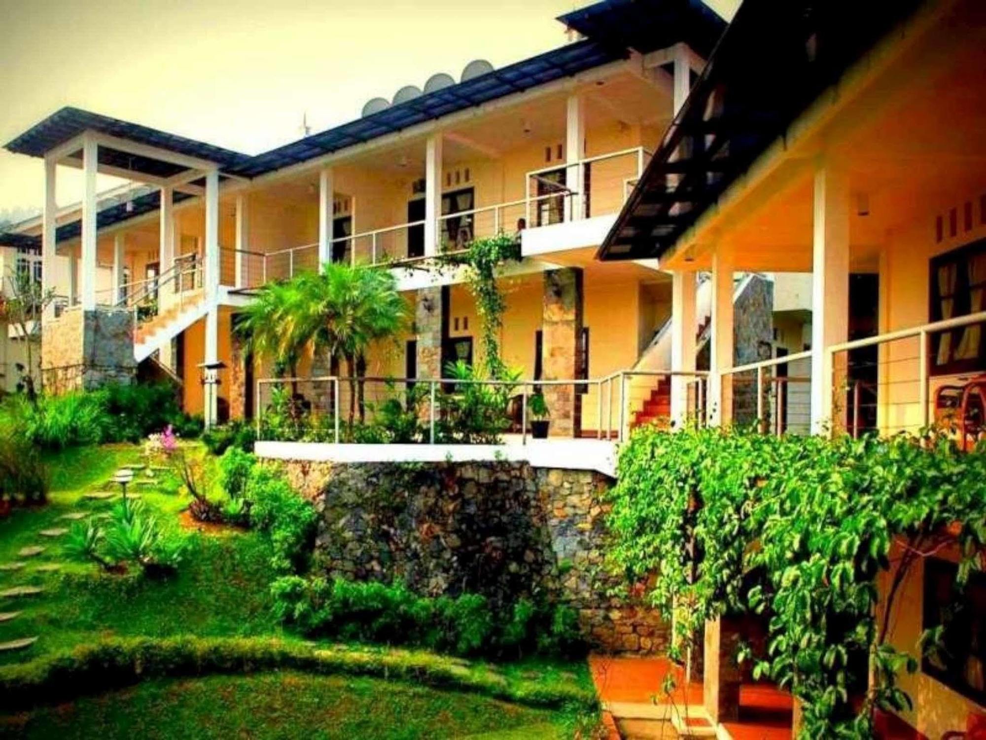 Alfa Resort Hotel And Conference Puncak Luaran gambar